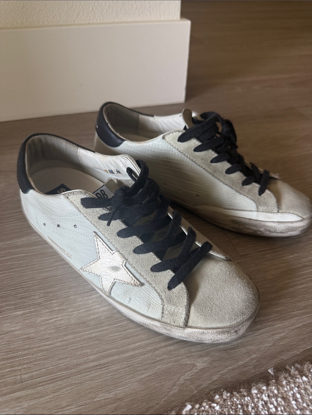 White Star Accent Low-Top Sneakers with Black Laces